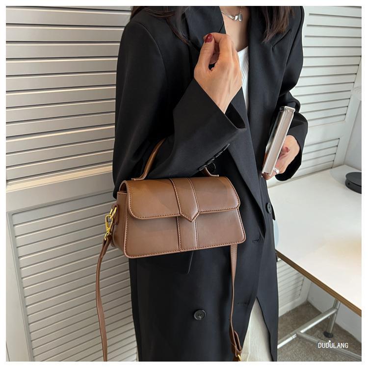 375g Weight Polyester Lining Material Flip Cover Closure Type Single Shoulder Strap Strap Type Crossbody Bag Bags Type Casual, Shopping Occasion Pu Leather Material Solid Color Pattern All Seasons Season Women's Gender Vintage Style, Classic Style Style Square Shape Medium Size Women's Medium Pu Leather Solid Color Vintage Style Classic Style Square Flip Cover Crossbody Bag 11