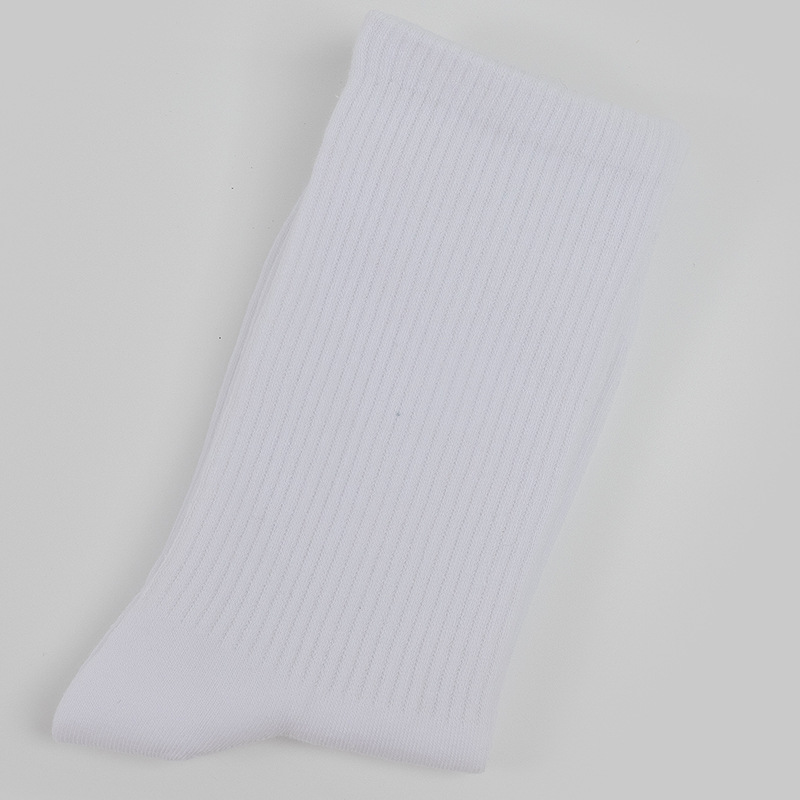 Calcetines de mujer para primavera y otoño, calcetines de algodón de color liso, versátiles y a la moda, calcetines holgados, calcetines de longitud media, calcetines deportivos que absorben el sudor, venta al por mayor.
