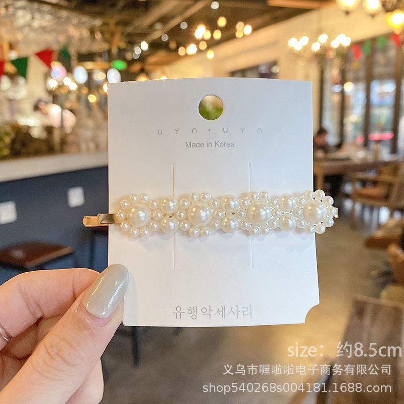 Pasador de pelo de perlas de alta gama estilo francés para mujer, clip para flequillo lateral, elegante clip para el pelo de la frente, accesorio para el pelo tipo pico de pato.