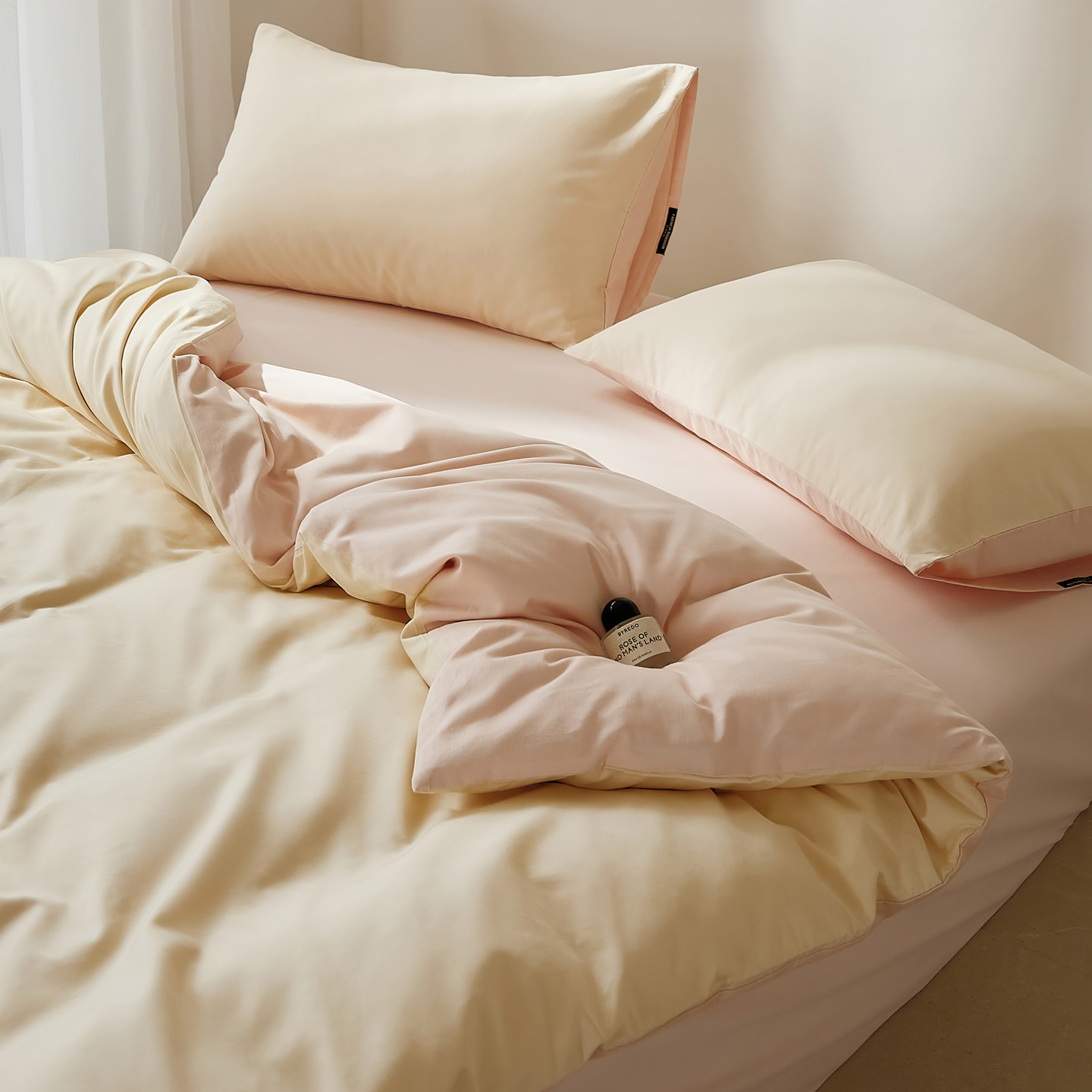 Yunqi-white tea peach powder / 0.9-1.2m bed [sheet type] three-piece quilt cover 150*200cm sheets 180*230cm pillowcase 48*74cm