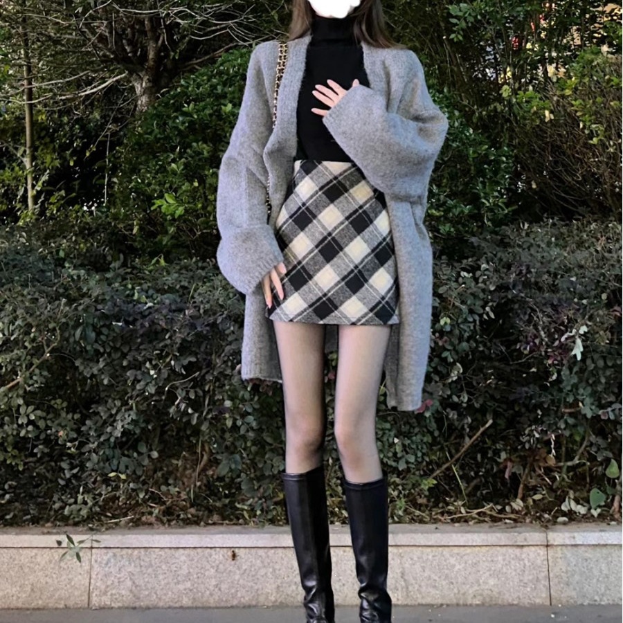 Three-piece set for Spring/Autumn 2025: Merard knitted cardigan sweater + base layer + skirt for women.
