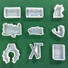 ܇�ơ����u����ʹ�܇�d��޹���zģ�ߣ�300�������܇�d���zģ��