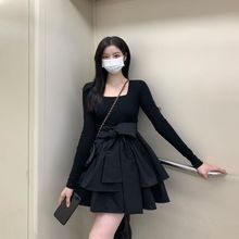 大码女装2024秋季新款方领法式气质黑色连衣裙小众设计设计感裙子