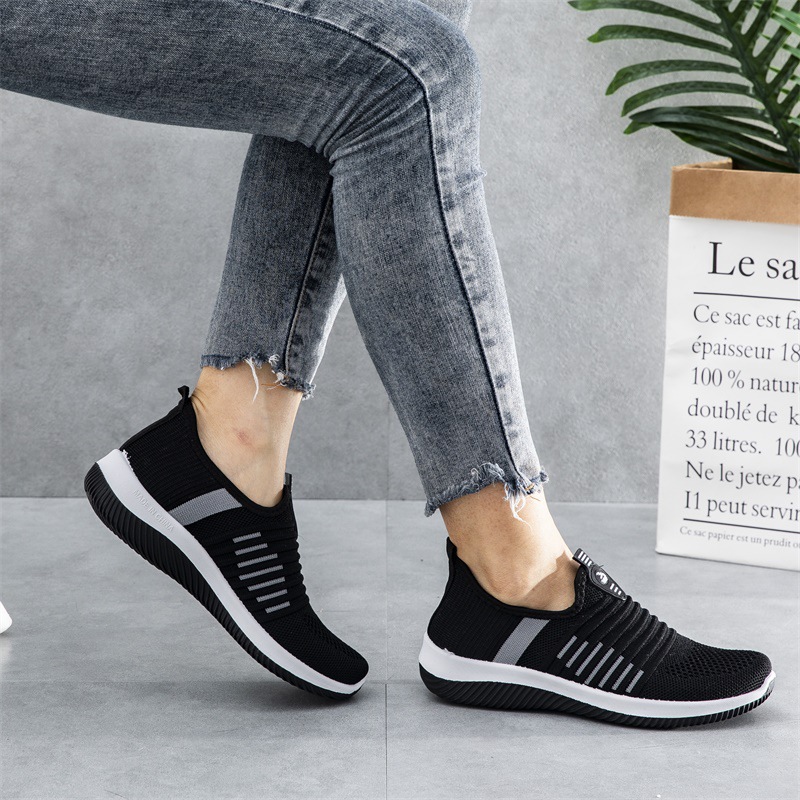 Breathable Flyknit Casual Shoes