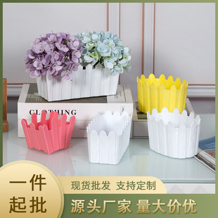 Source manufacturers wholesale fence shape plastic flowerpot environmental protection material PP pot simulation flower decorative pot can be equipped with foam