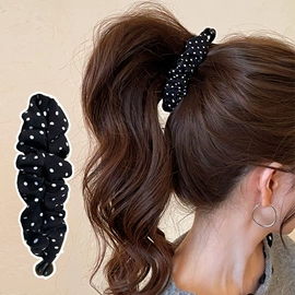 耳环;项链;手链