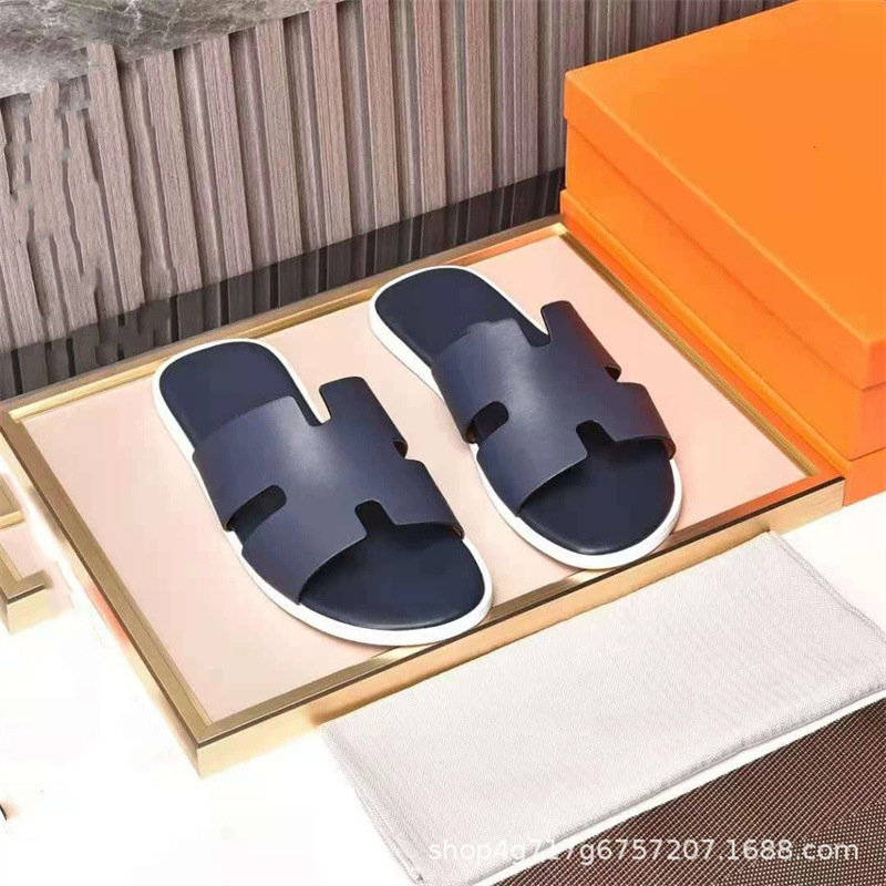 흰색 배경과 파란색 표면