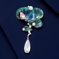 国風の幸運の蓮のブローチの高級な女性の蓮の花のスイレンのピンの新しい中国式の真珠の胸の花のスーツのチャイナドレスの装飾