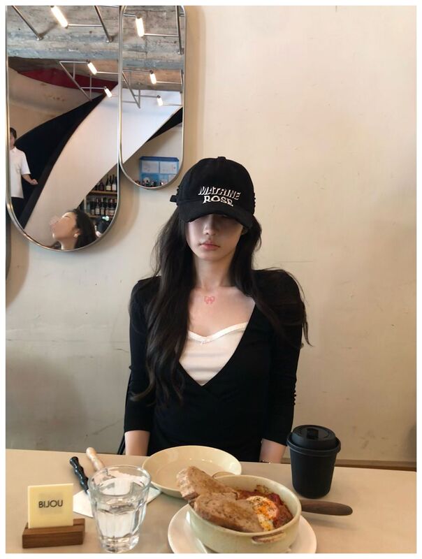 复古松弛感假两件V领长袖T恤女2025新款辣妹气质减龄收腰修身上衣|undefined