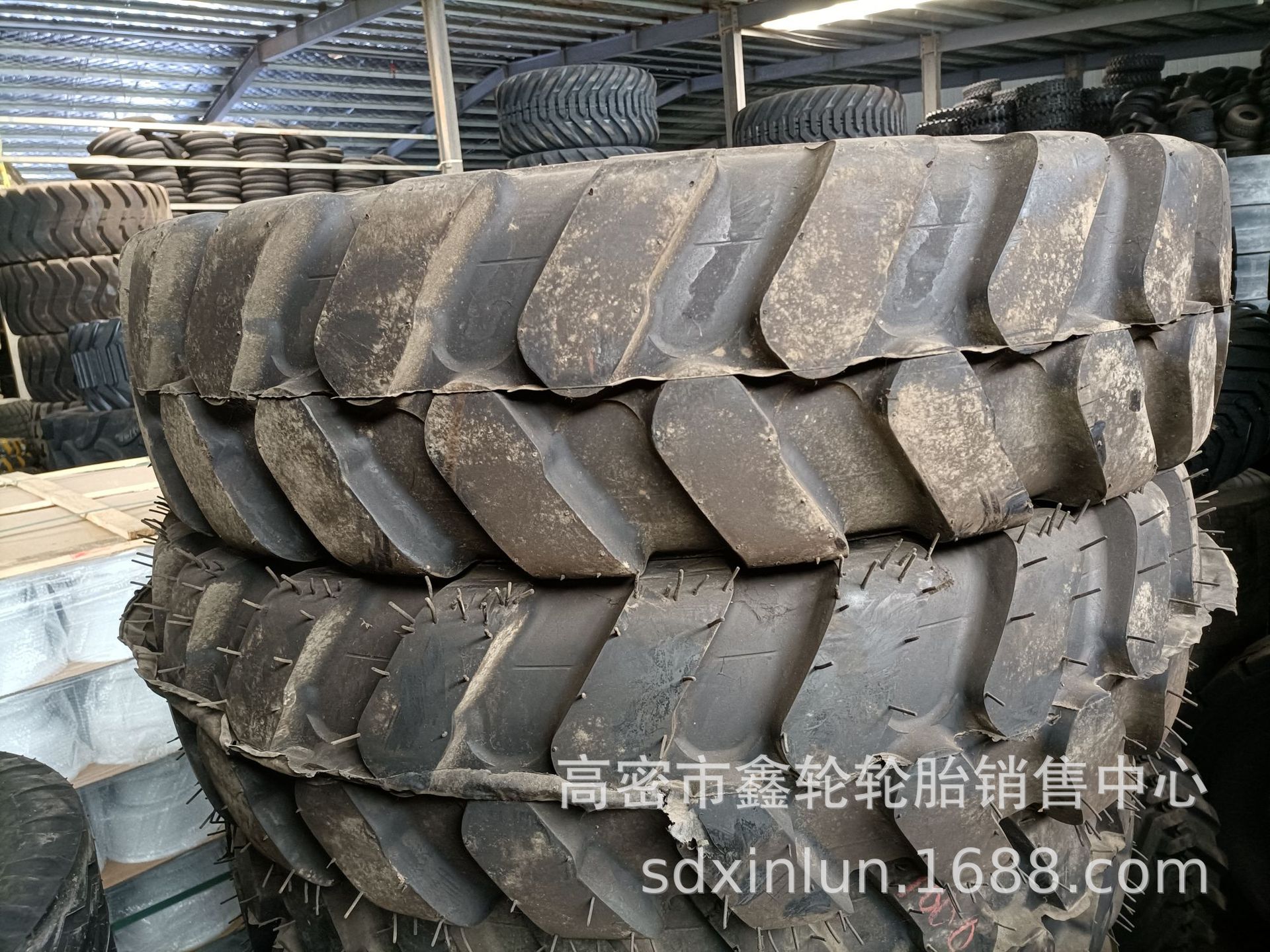 供应1000-20 8.25/9.00/10.00-20/9.75-18工程轮胎