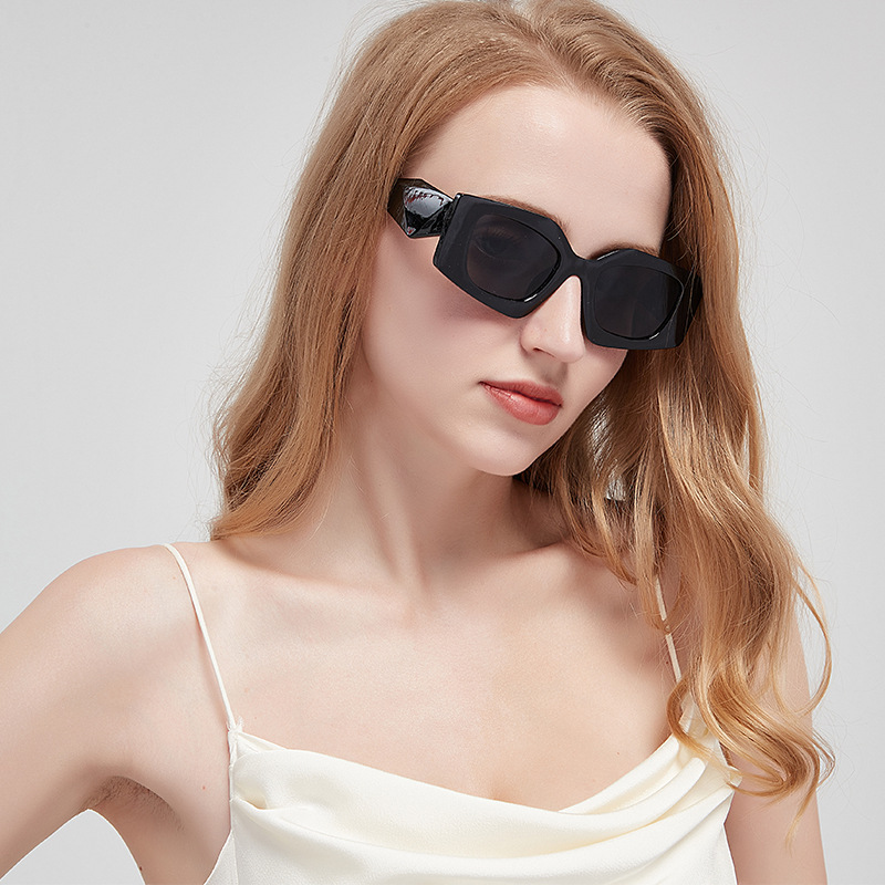 Basic Lady Fashion Ac Square Quadrilateral Full Frame Women's Sunglasses display picture 2