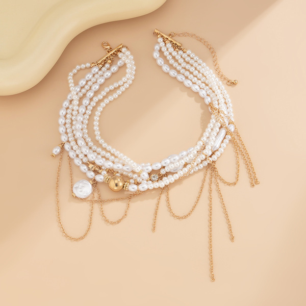 fashionable accessory pearl