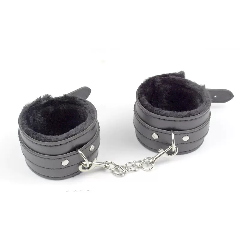 情趣成人用品皮革手铐夫妻情趣毛绒SM另类变态玩具内衣厂家代发女