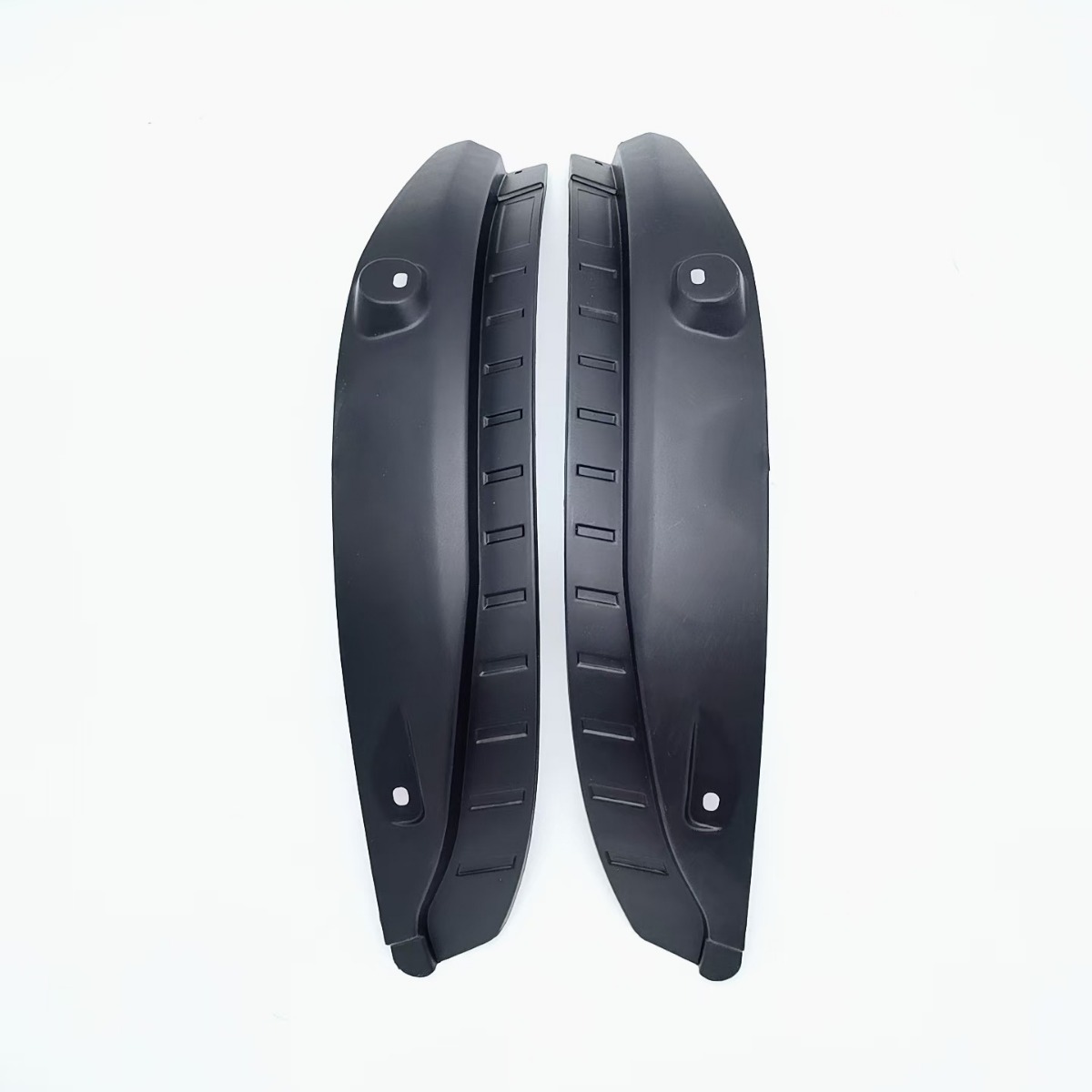 Aplicable a Ruihu 5X 2021 - 2025 Ruihu 4pro puerta trasera interior placa de barro de aluminio ventas transfronterizas suministro de comercio exterior