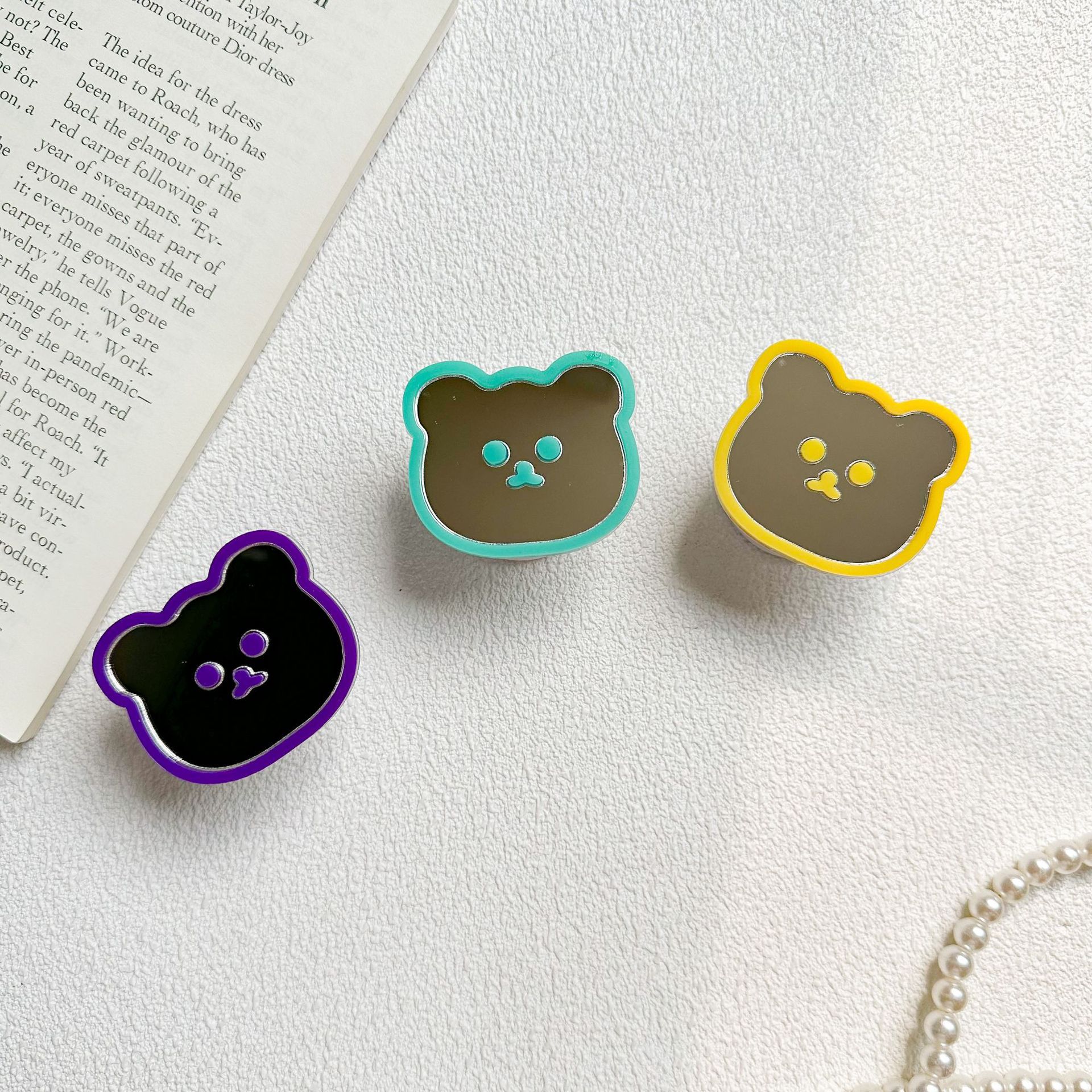 35g Weight Universal Applicable Brands Mobile Phone Holder Classification Plastic Material Bear Pattern Cute Style Cute Bear Plastic Universal Phone Cases 2