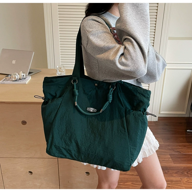 Universal capacious shoulder bag, one-shoulder bag for leisure
