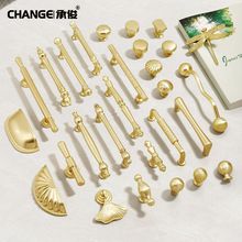 ��ʽ���ͷ�п�Ͻ��¹��������ִ���Լ��ɫ���뵥�׳���ʵ�İ���