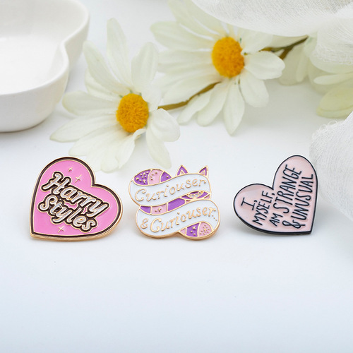 European and American cartoon badges, creative love letter ribbon brooches, cute Japanese pins, creative neckline decorations