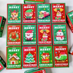 レゴのサンタクロースの積み木のおもちゃのクリスマスツリーの祝日のプレゼントと互換性があります。