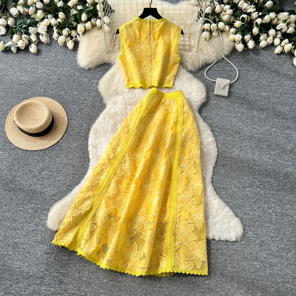 French Style Lace Openwork Two Piece Vest And Skirt Set Elegant_voghion.com