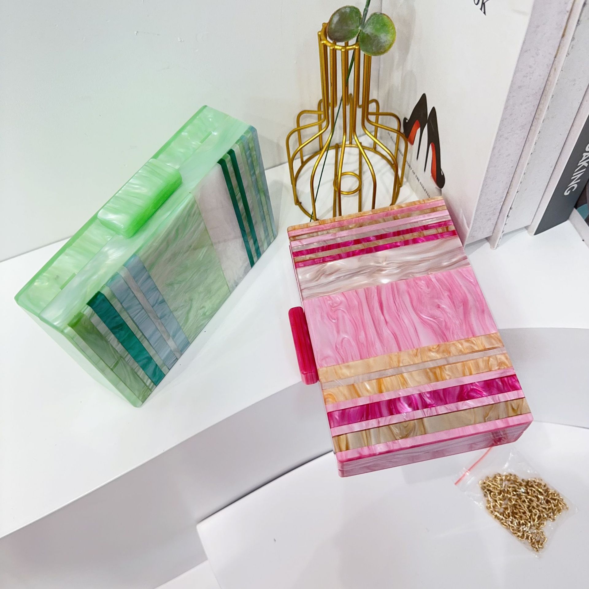 Nuevas bolsas de cena de damas transfronterizas, bolsas de acrílico empalmadas, bolsas de cena de boda, bolsas de vestir