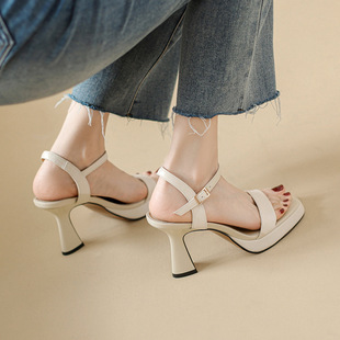 2023 Summer Women's Thick Sole Shoes with Fashionable Square Toe High Heels Thick Heel Platform Barbie Powder Sandals 9cm