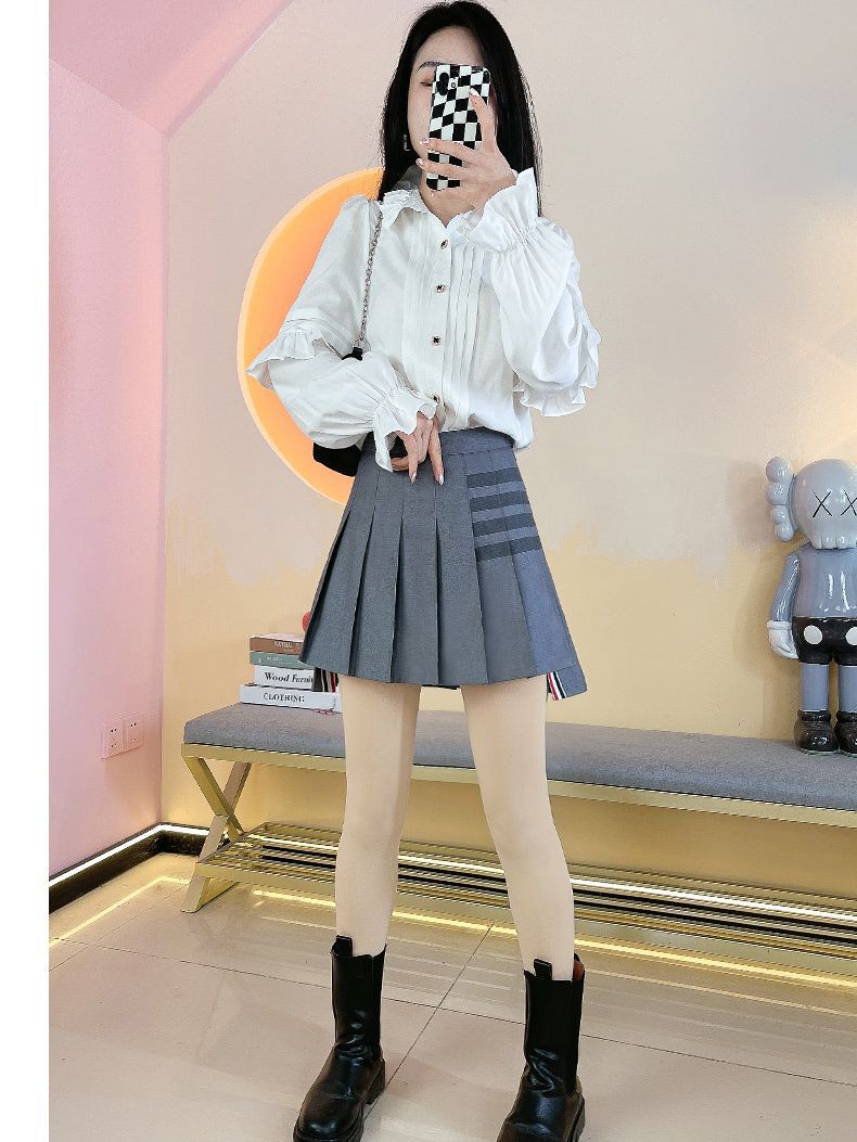 Pleated skirt