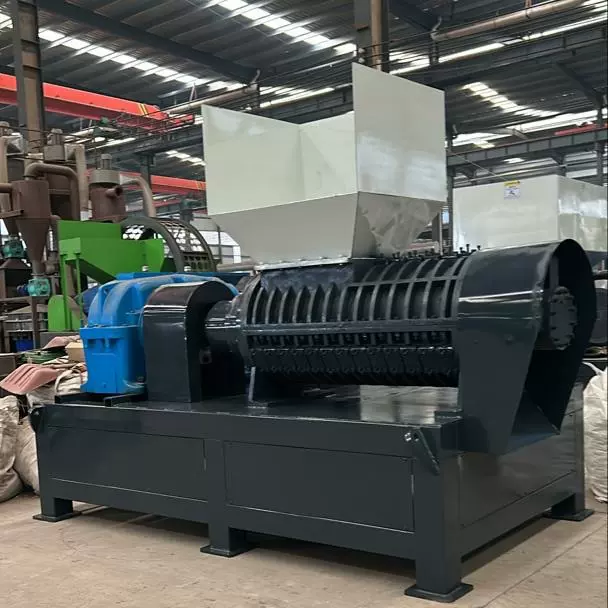 厂家直供工业固废电子垃圾 塑料薄膜螺旋粉碎机 结实耐用安全高效