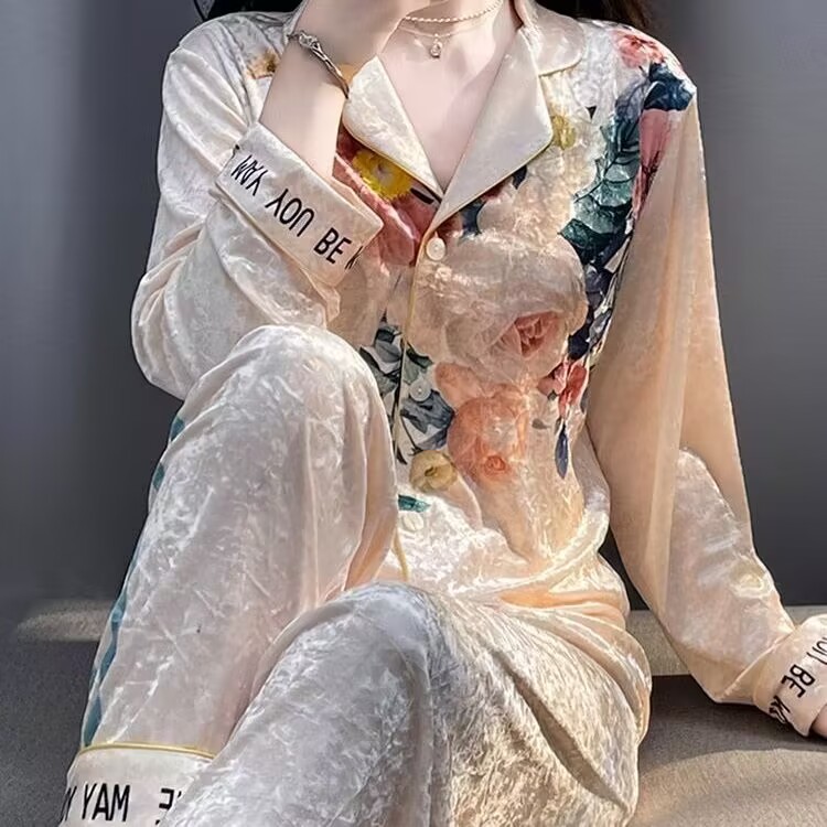 생방송 인기 가을 겨울 골드 다이아몬드 벨벳 잠옷 여성 가디건 모란 꽃 하이 엔드 골드 벨벳 따뜻한 홈웨어 세트