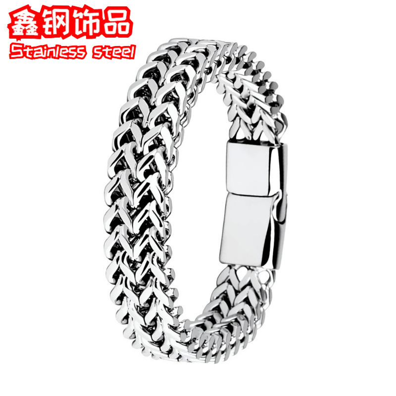 Manufacturer's Ready-Made Men's Bracelets, Hip-Hop Trendy Hand-Woven Titanium Steel Non-Fading High-End Hand Jewelry Wholesale