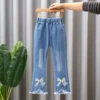 With bow, elastic