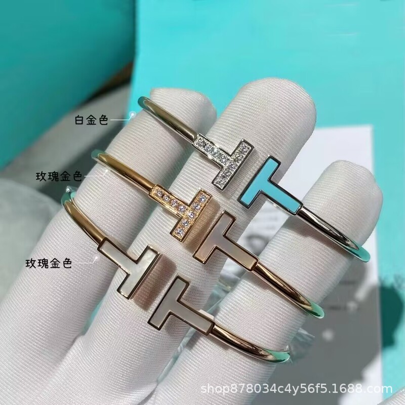 High-end Tita double T mother-of-pearl bracelet, light luxury open-end popular bracelet, snake bone-shaped bracelet, high-end couple's bracelet High-end Tita double T mother-of-pearl bracelet, light luxury open-end popular bracelet, snake bone-shaped bracelet, high-end couple's bracelet