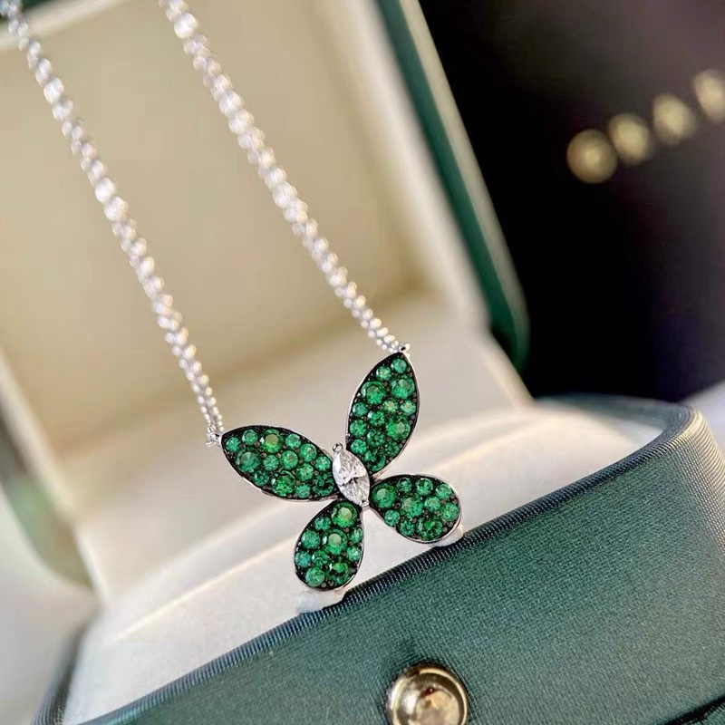 Fashion Butterfly Copper Inlay Zircon Pendant Necklace 1 Piece