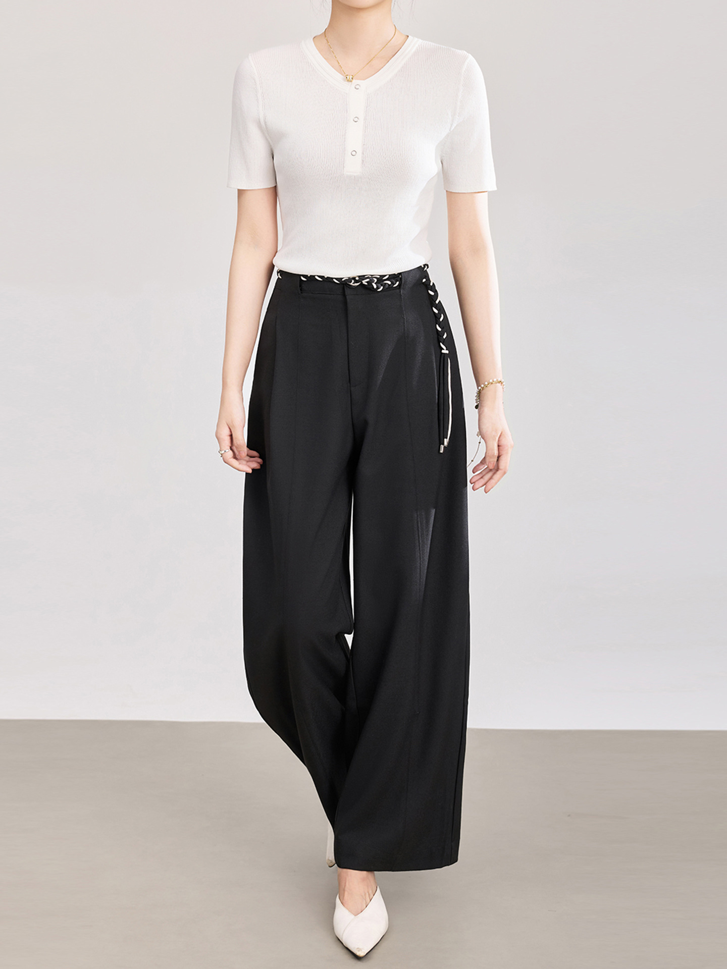 Quần culottes nữ ống rộng cạp cao kèm thắt lưng dệt bản to — màu đen