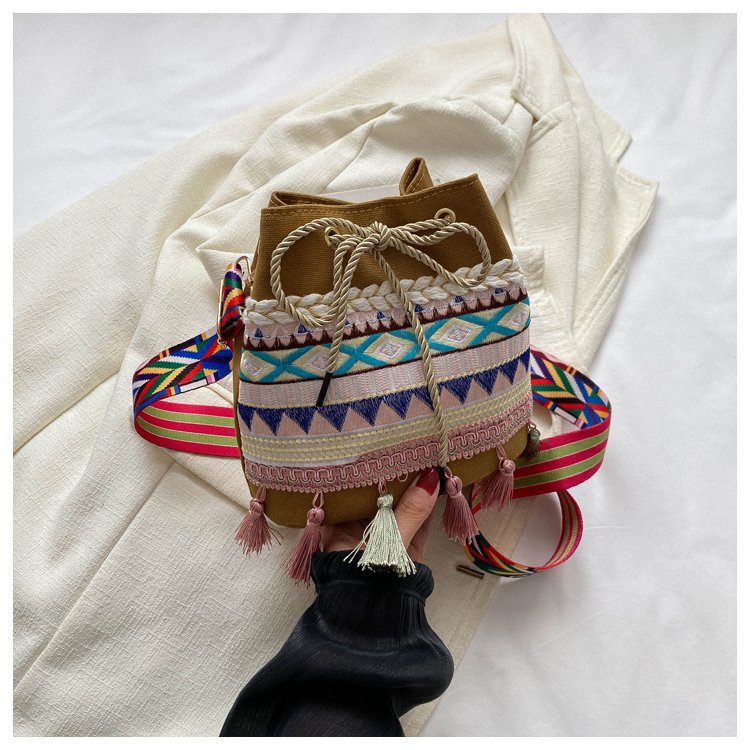 Women's Medium Canvas Geometric Ethnic Style Tassel String Bucket Bag display picture 69