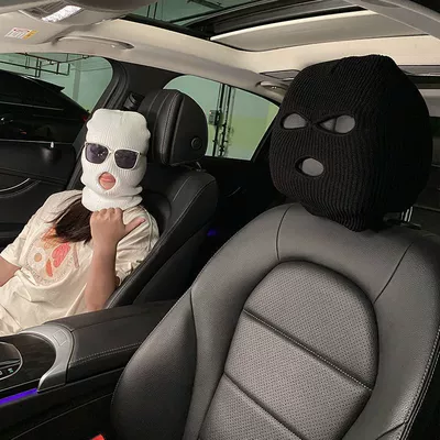 headgear black white, Headrest