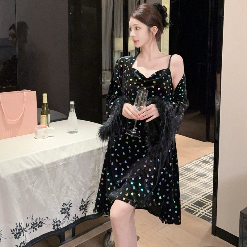 韩版性感睡衣女秋冬季金丝绒吊带睡裙睡袍两件套纯欲风爱心家居服