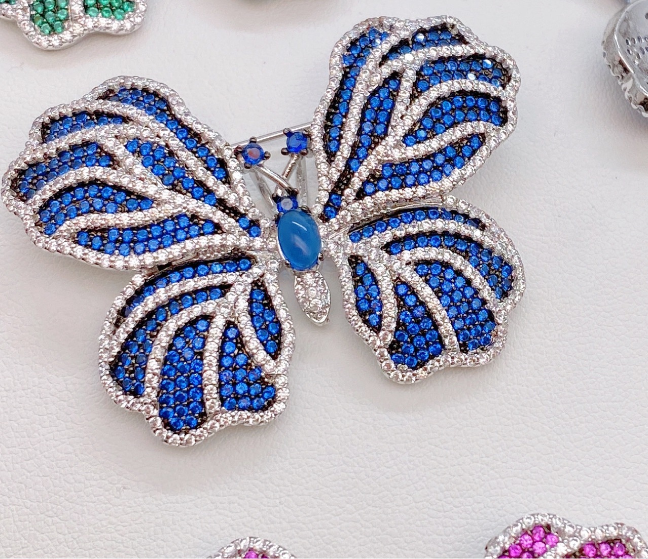 Holiday, Daily, Selfie Occasion Casual Elegant Lady Pin Butterfly Copper Plating Butterfly Unisex Brooches 1 Piece