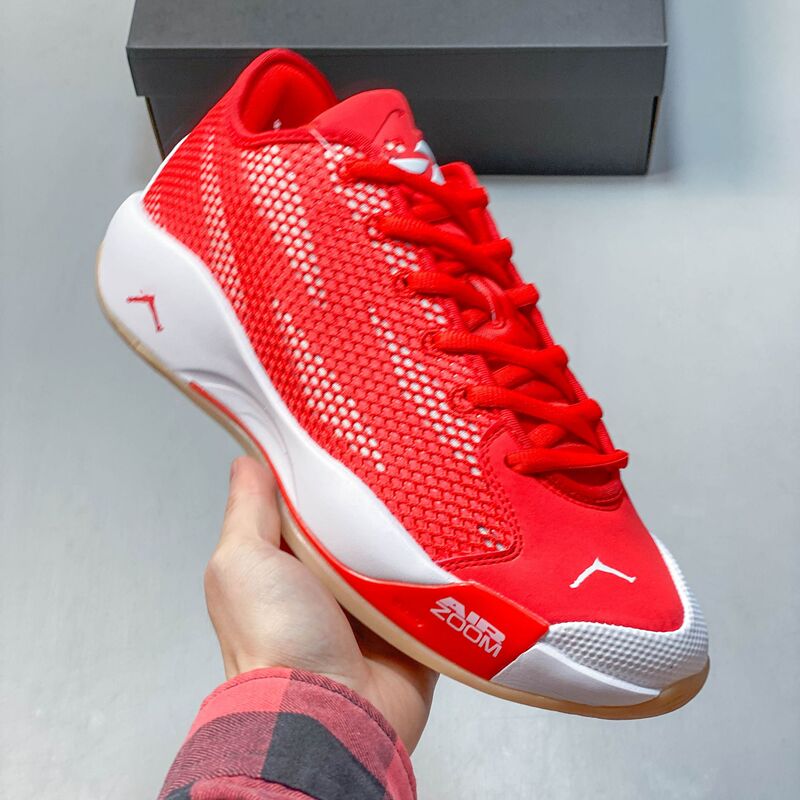 High-Quality Luka77 Basketball Shoes Doncic Practical Outdoor Training Shoes Men's Cushioning Non-Slip Breathable Sports Shoes High-Quality Luka77 Basketball Shoes Doncic Practical Outdoor Training Shoes Men's Cushioning Non-Slip Breathable Sports Shoes
