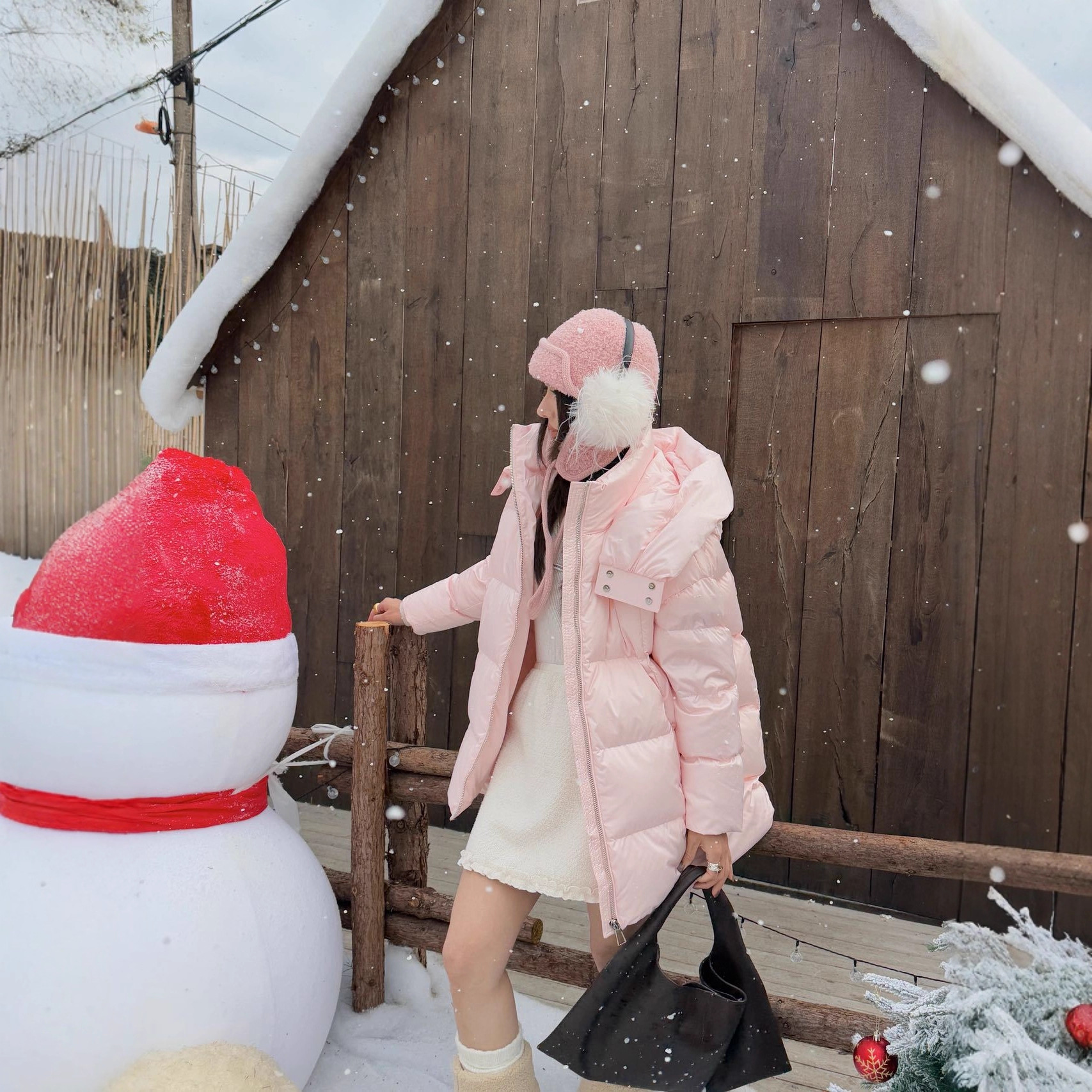 缎面90绒子小中长羽绒服女加厚款宽松可爱风丝滑面料不钻绒白鸭绒