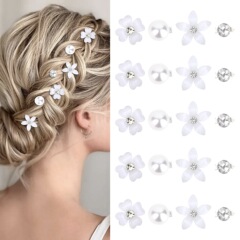 アマゾンのミニの花のヘアピンの髪飾りは甘くて可愛いです。