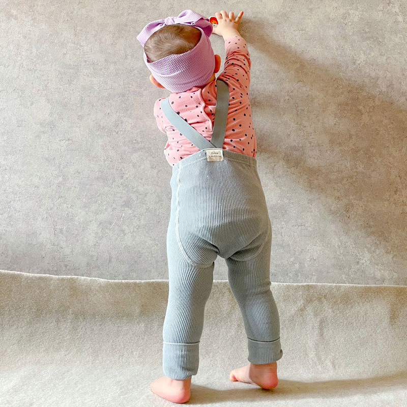 Primavera y otoño Corea del Sur bebé polainas de algodón bebé cintura alta correa de protección del vientre pantalones cortos calcetines medianos y pequeños niños polainas