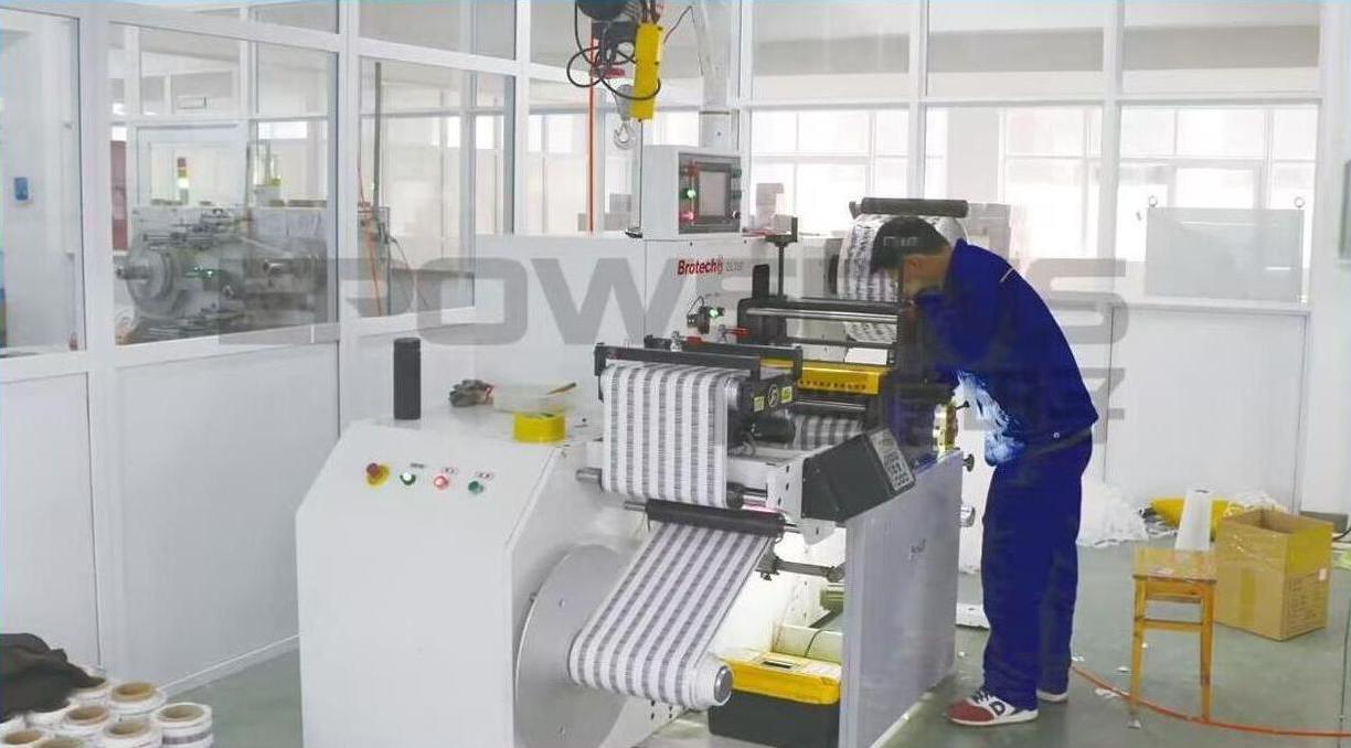 $))`K0E`4V~DBC4CWE%$M[I