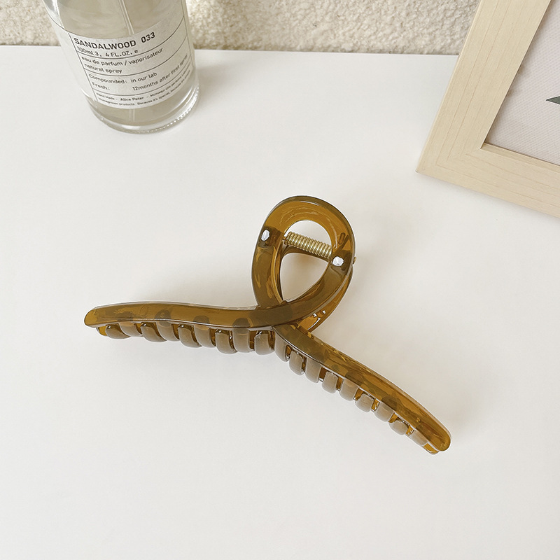 Clip de agarre de color café de Maillard, gran cantidad de cabello de alta calidad, clip grande, elegante, simple coreano, sin dañar el cabello, clip de tiburón, mujer