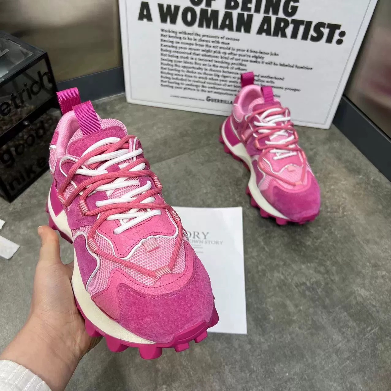 Женские кроссовки на толстой подошве, осень 2025, новые, в стиле Форреста Гампа, британские, белые, спортивные, повседневные, модные.