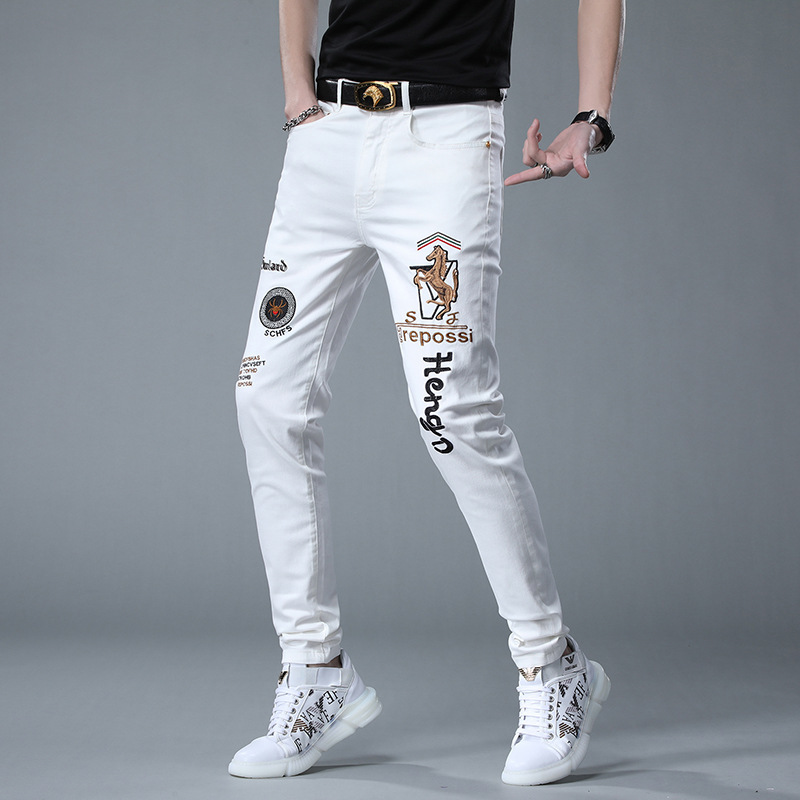 Jeans blancs brodés d'été pour hommes, tendance station européenne mince, pieds élastiques, pantalons décontractés Joker._voghion.com