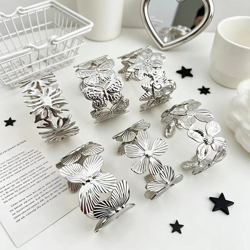 Cross-border hollow butterfly flower bracelet with unique and exaggerated design, stainless steel open bangle, light luxury and high-end jewelry