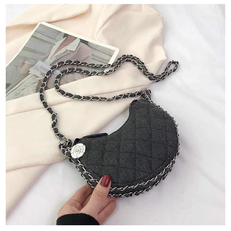 Women's Crossbody Bag With Diamond Chain And Denim Crescent Design_voghion.com