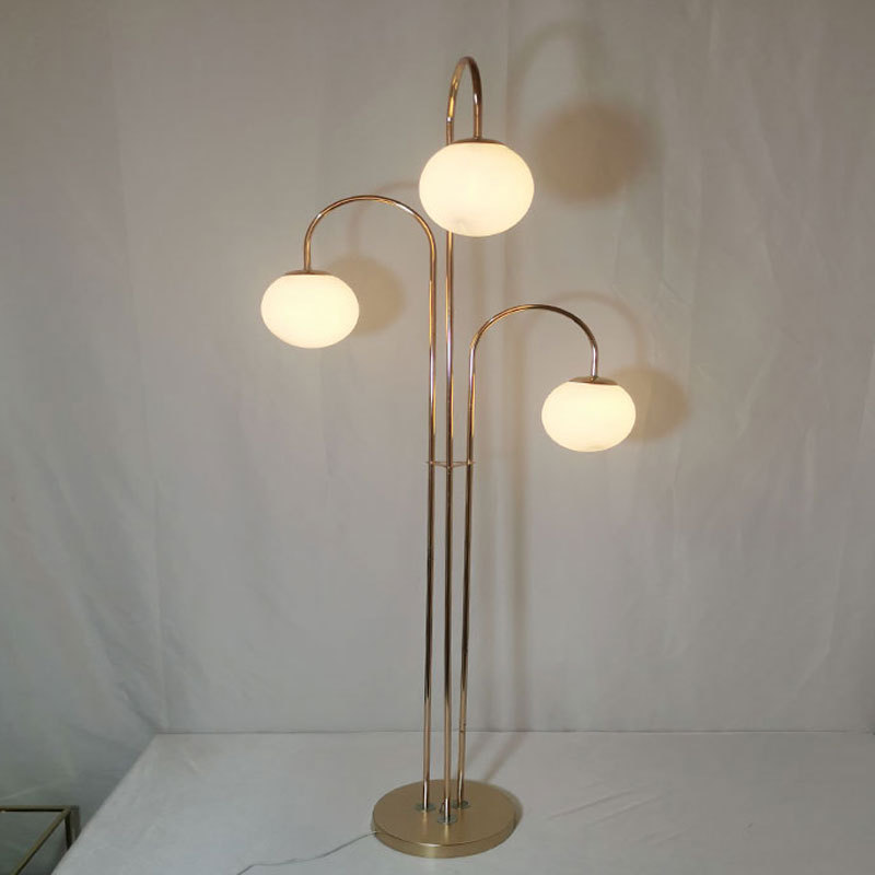 Nuevo dragón de hierro Bola de tres cabezas carretera plomo luz tiempo hielo bar cielo estrellado boda escena diseño bola boda props