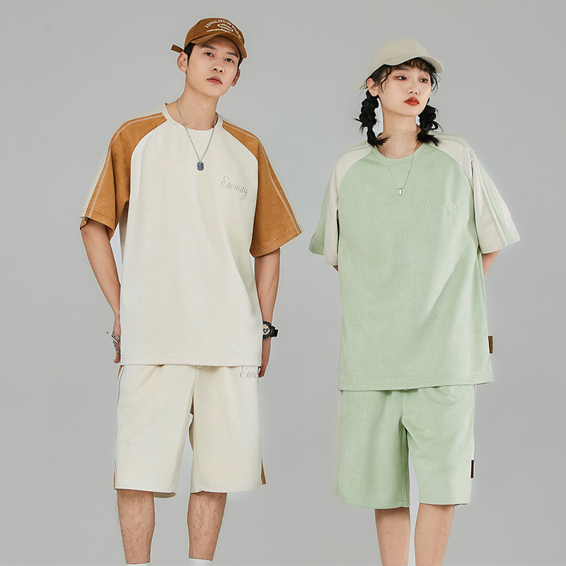 Pantalones cortos de manga corta de hombre gris oscuro letras bordadas estudiantes de secundaria guapo estilo coreano conjunto completo de ropa deportiva 28018